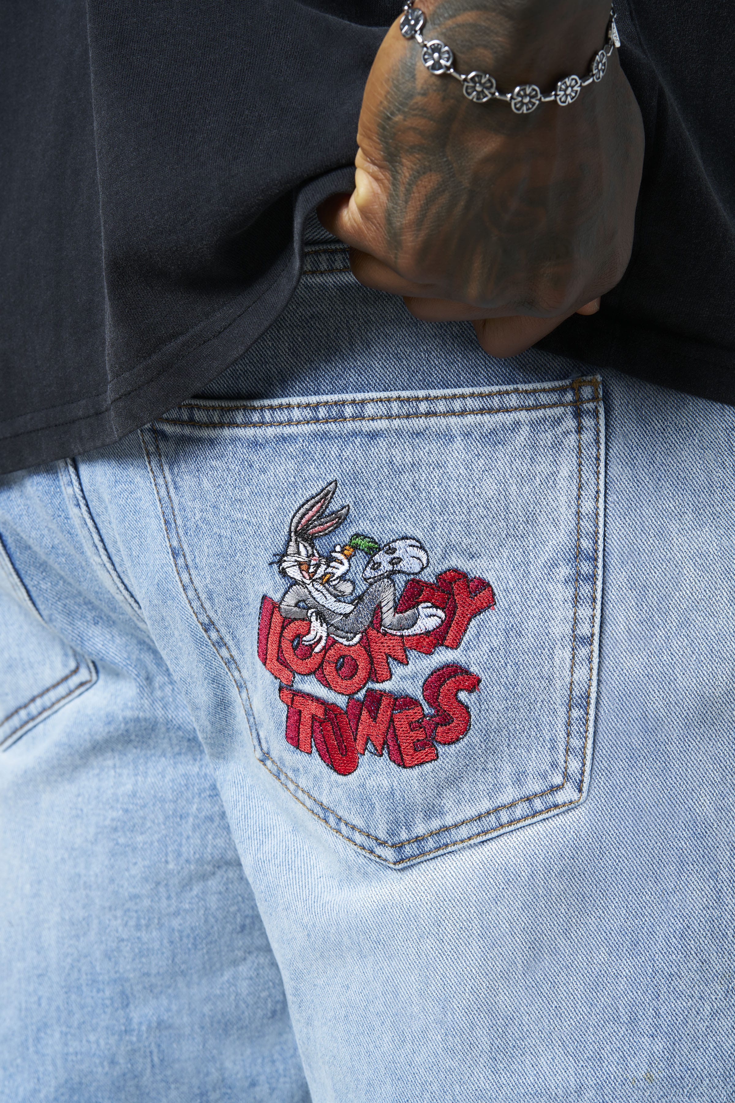 6035 - Looney Tunes Denim Jeans - July 7th - Image 4