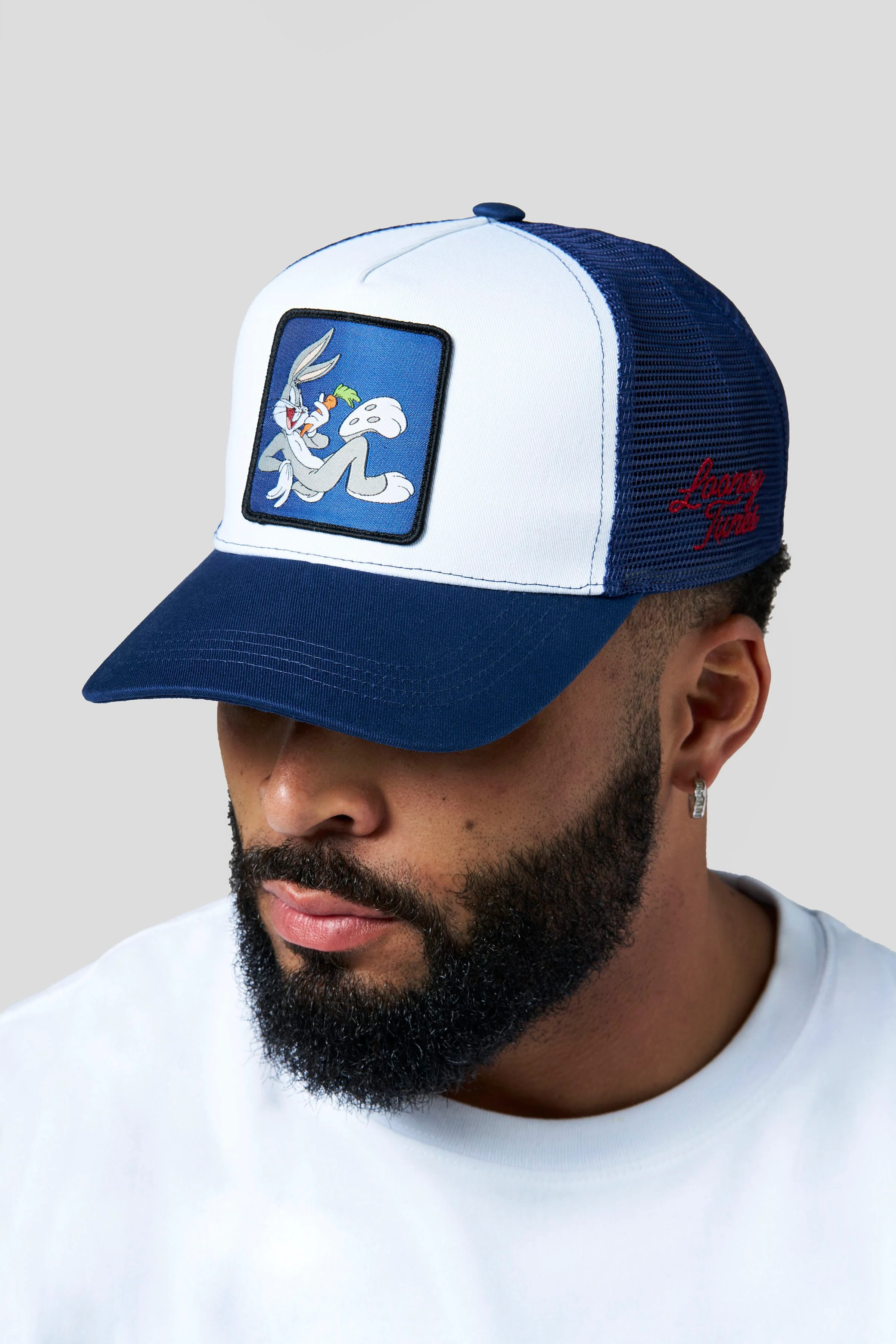 9135 - Looney Tunes Patch Trucker Hats - July 7th