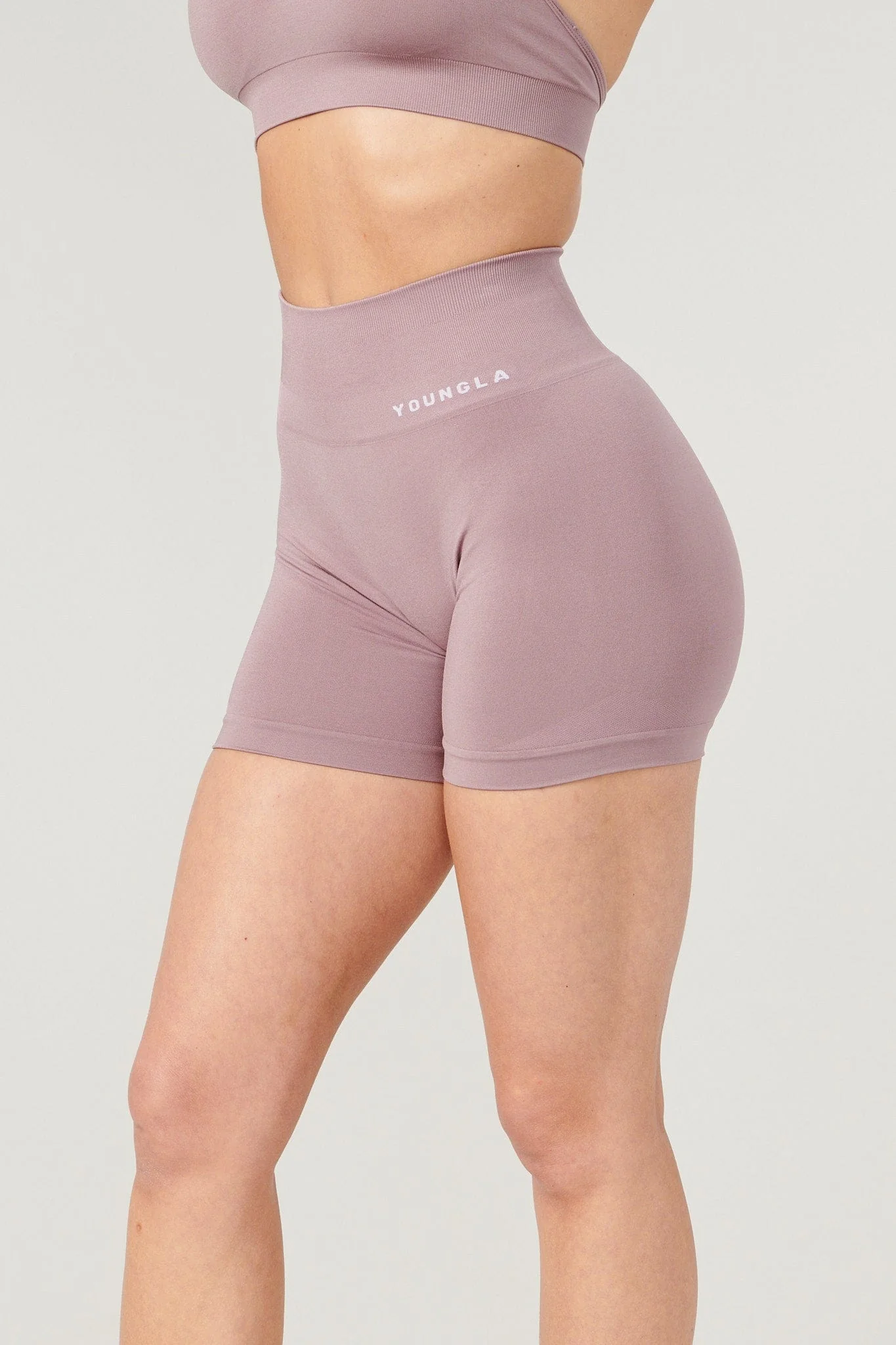 W120 - Core Seamless Shorts - Image 32
