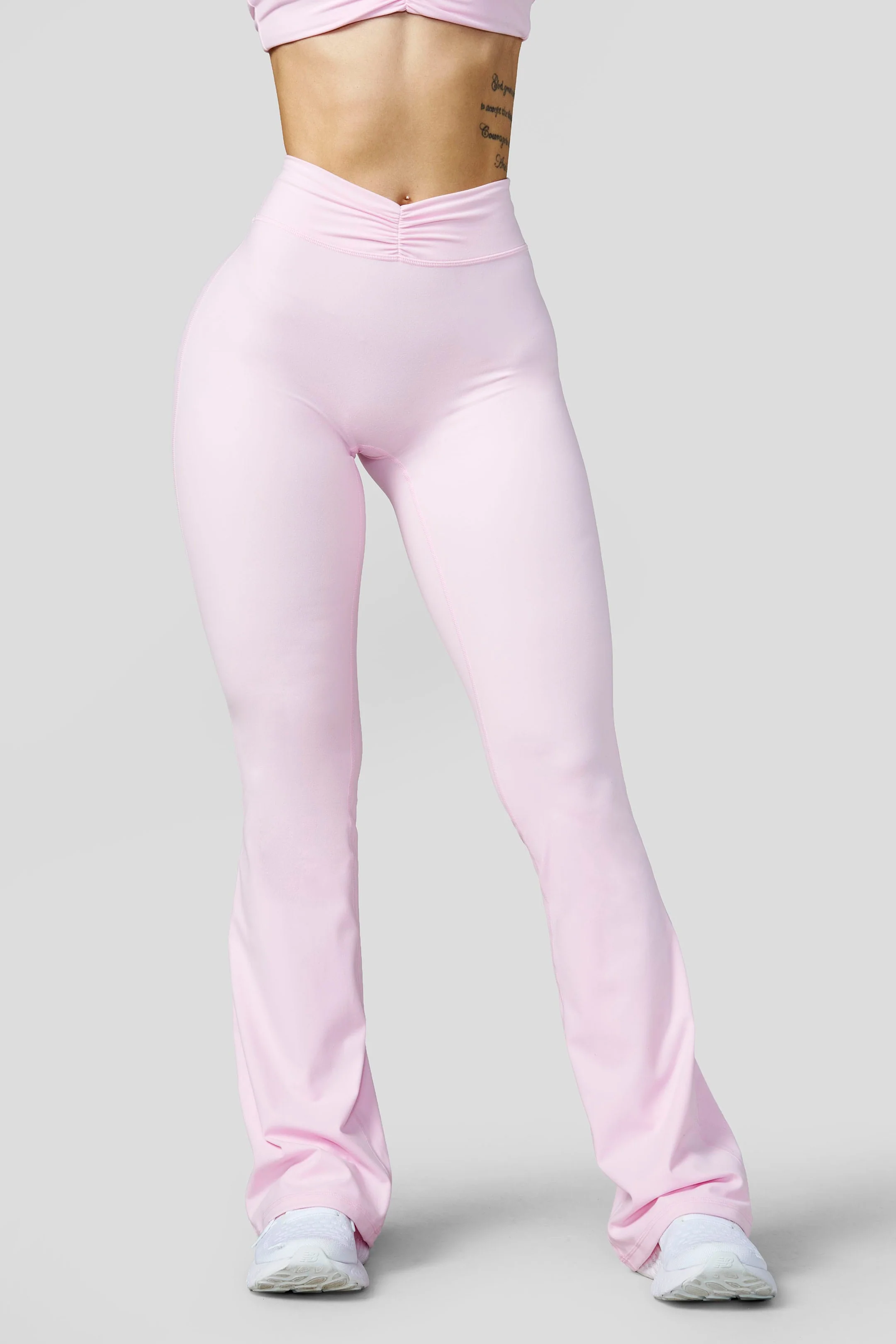 W2229 Buttersoft Scrunch Band Flare Leggings (reg) - Image 7