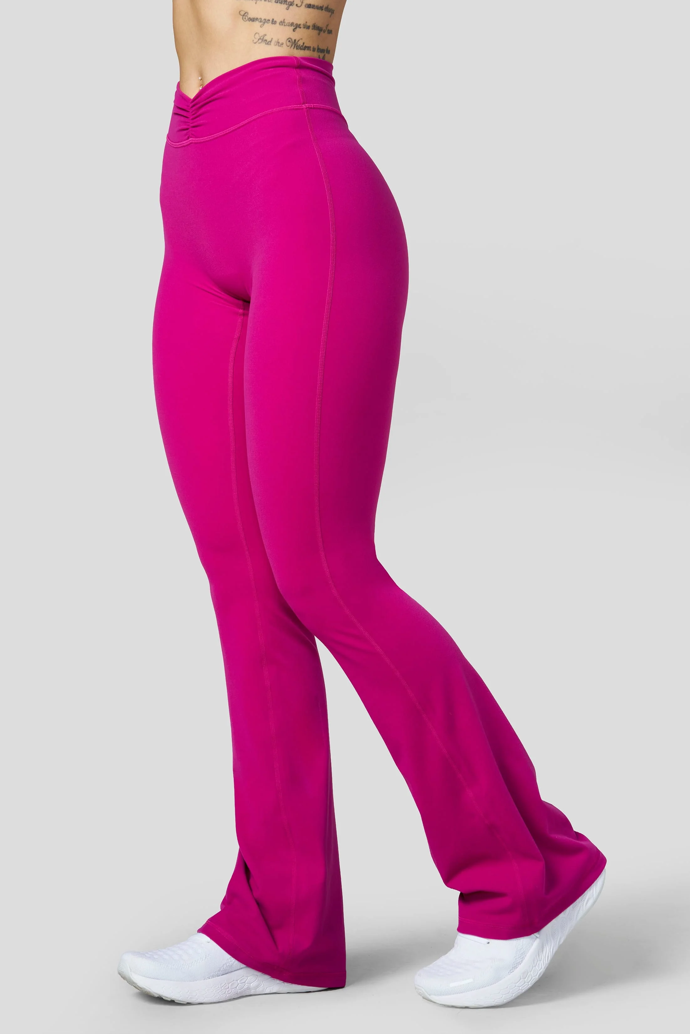 W2279 Buttersoft Scrunch Band Flare Leggings (short) - Image 6