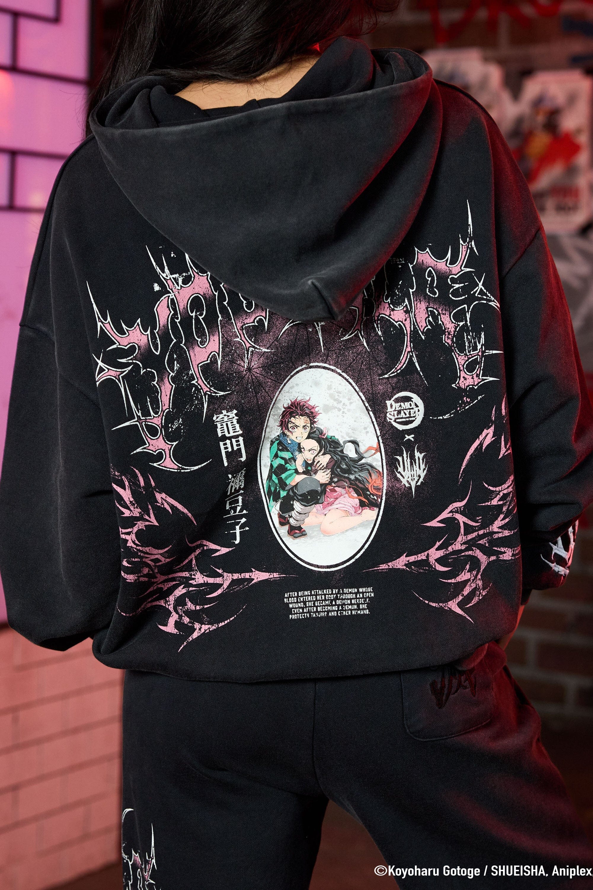 W567 - Demon Slayer: Kimetsu no Yaiba - Hoodie - Image 2