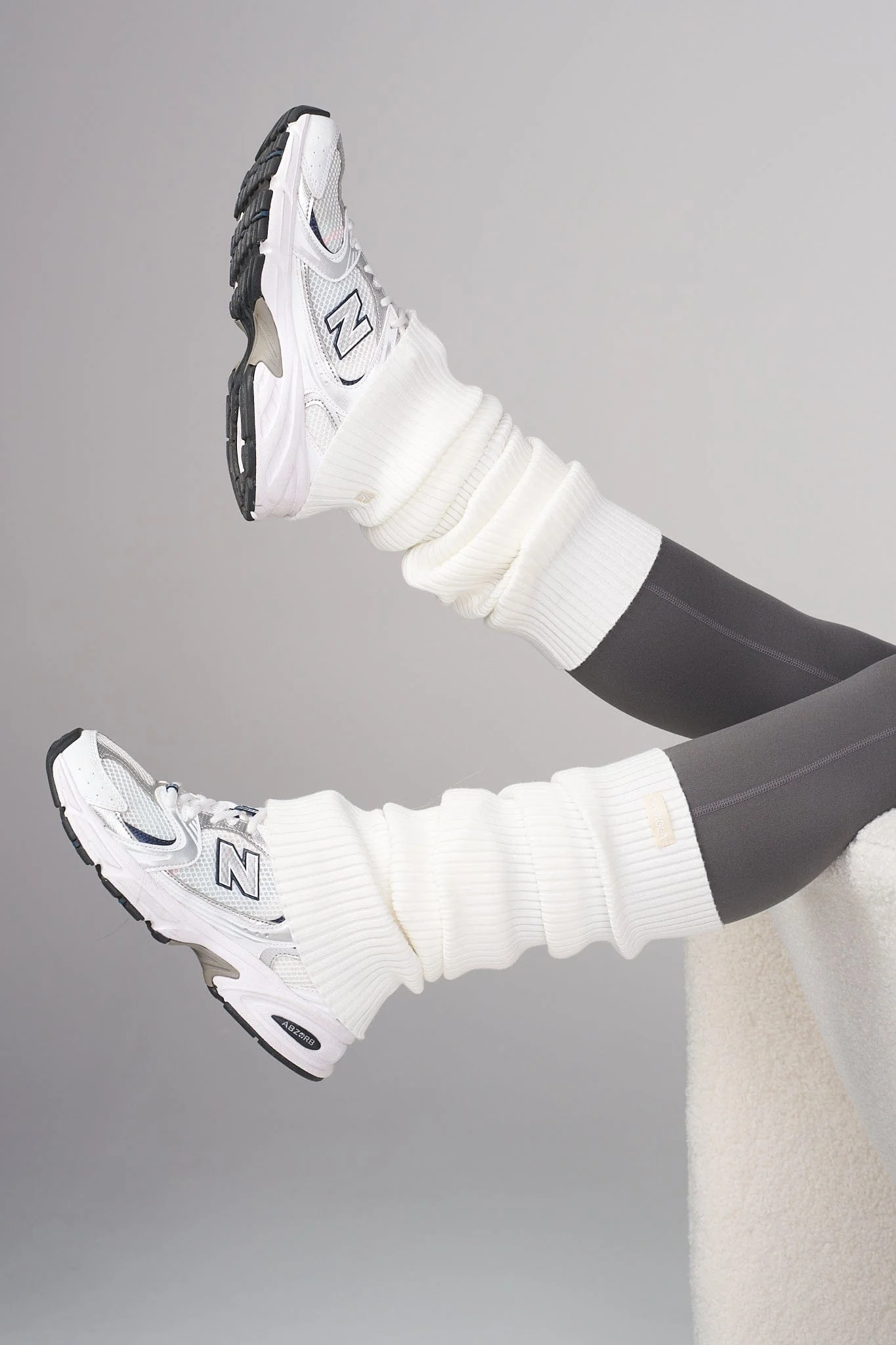 W6100 - Leg Warmers - Image 5